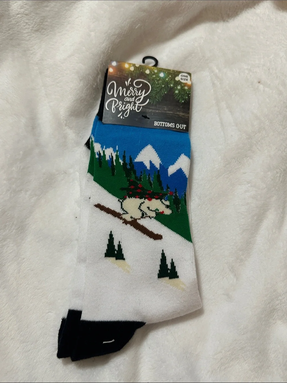 ⛷️ Bottoms Out Merry & Bright Skiing Polar Bear Crew Socks